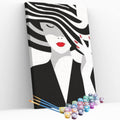 Kit pintura numerada - Mulher chapéu P&B